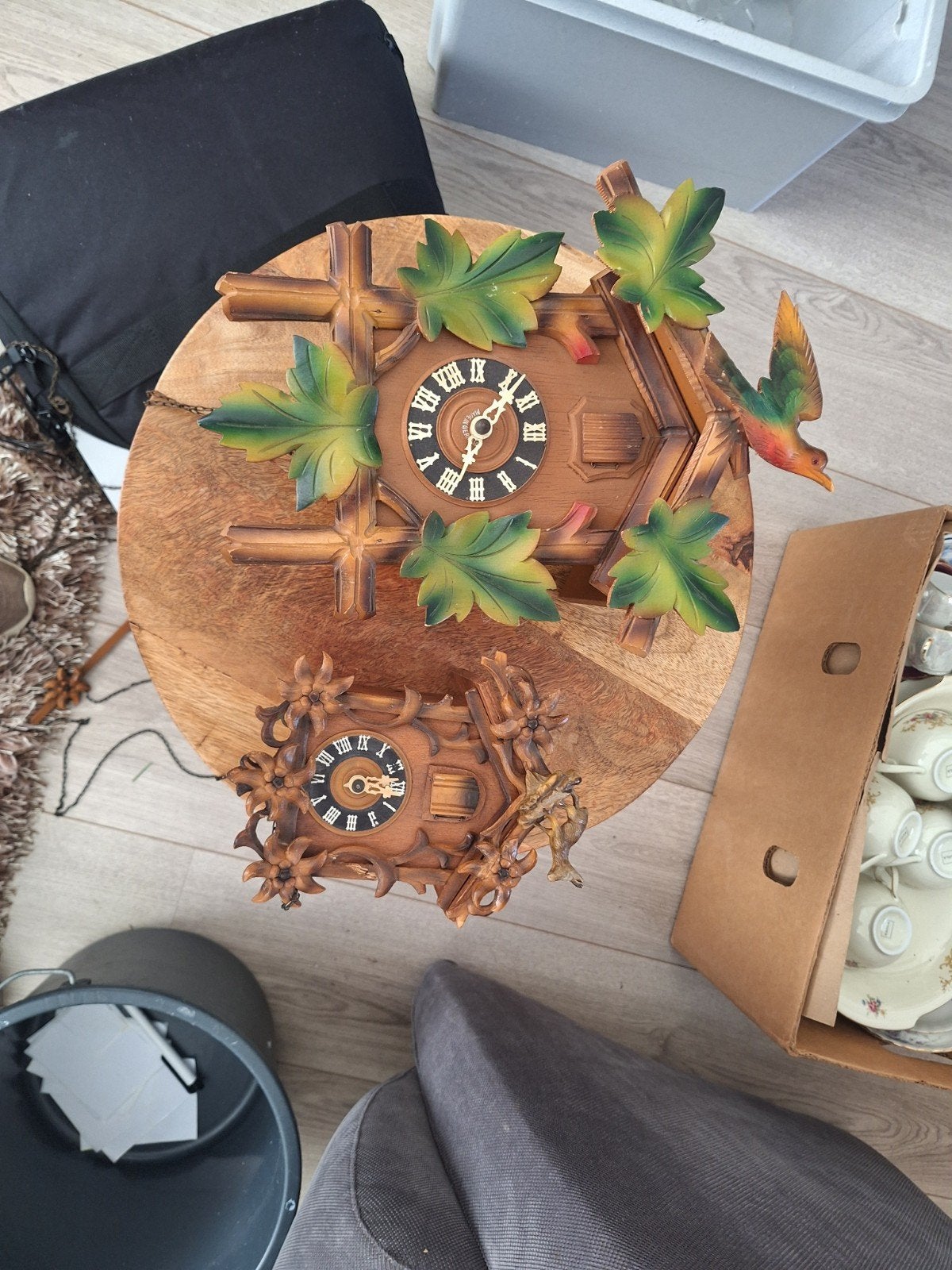 2 mooie koekkoeks klokken, Ophalen of Verzenden