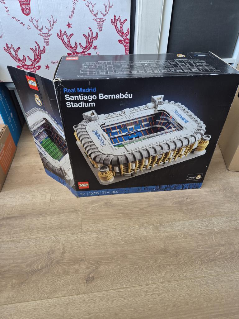 LEGO Real Madrid Stadion Santiago Bernabeu 10299, Kinderen en Baby's, Speelgoed | Duplo en Lego