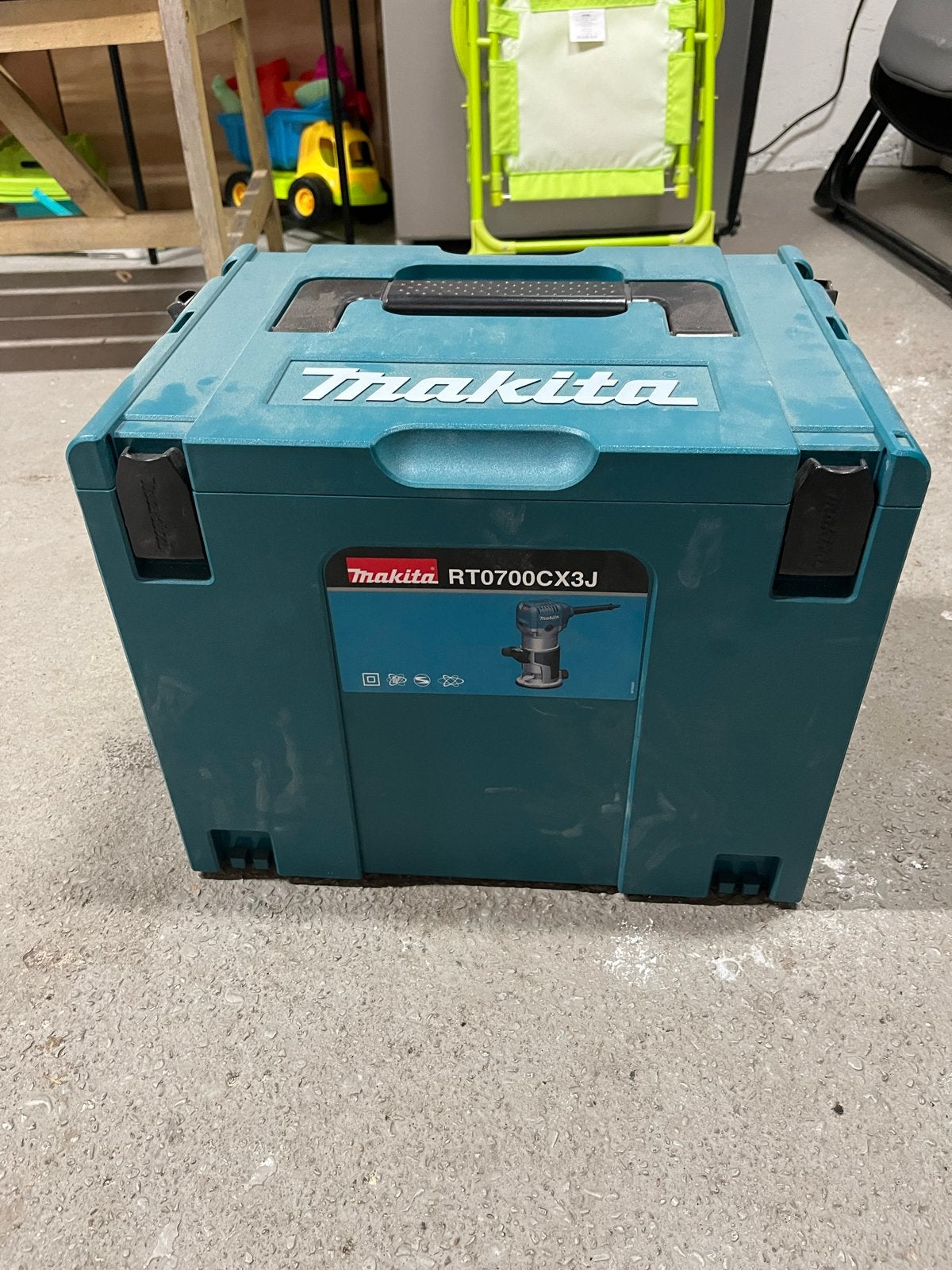 Makita RT0700CX3J Bovenfrees - Zo goed als nieuw, Doe-het-zelf en Verbouw, Ophalen, Zo goed als nieuw, Elektrisch, Bovenfrees