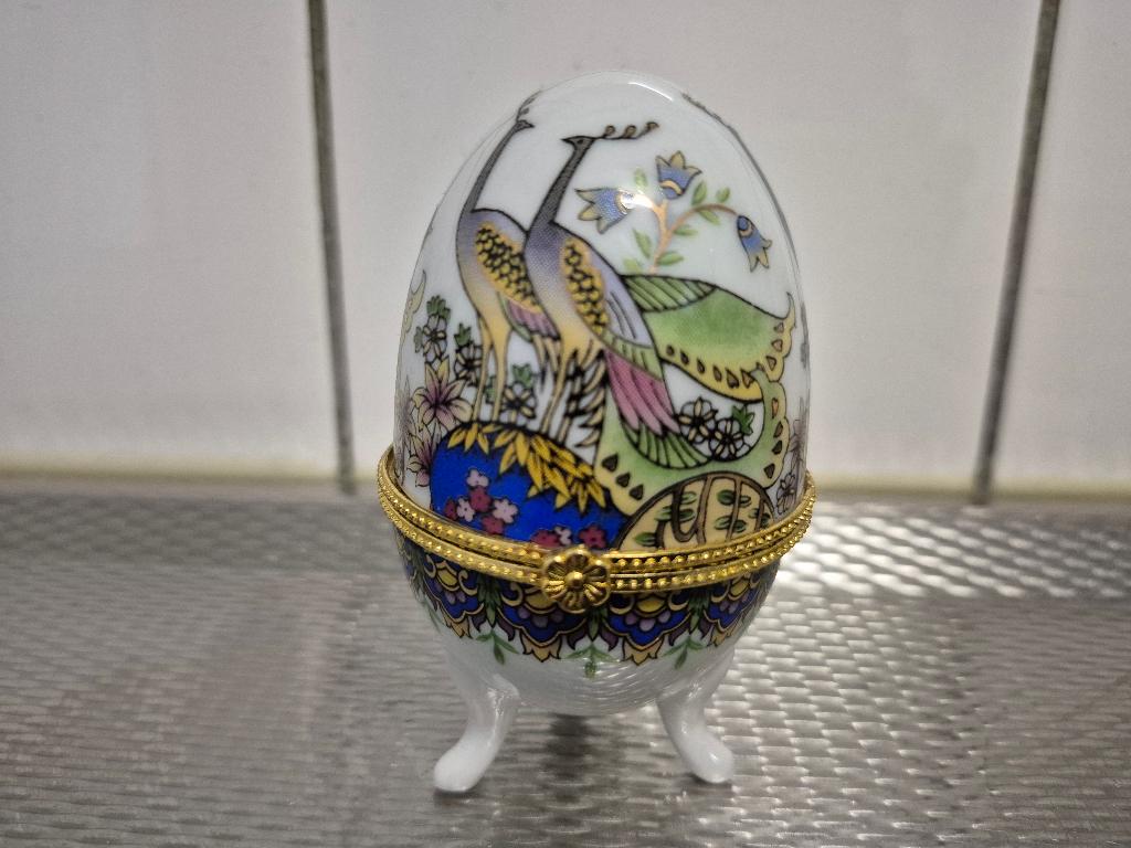Fabergé-stijl porseleinen ei, Ophalen of Verzenden, Zo goed als nieuw, Overige materialen