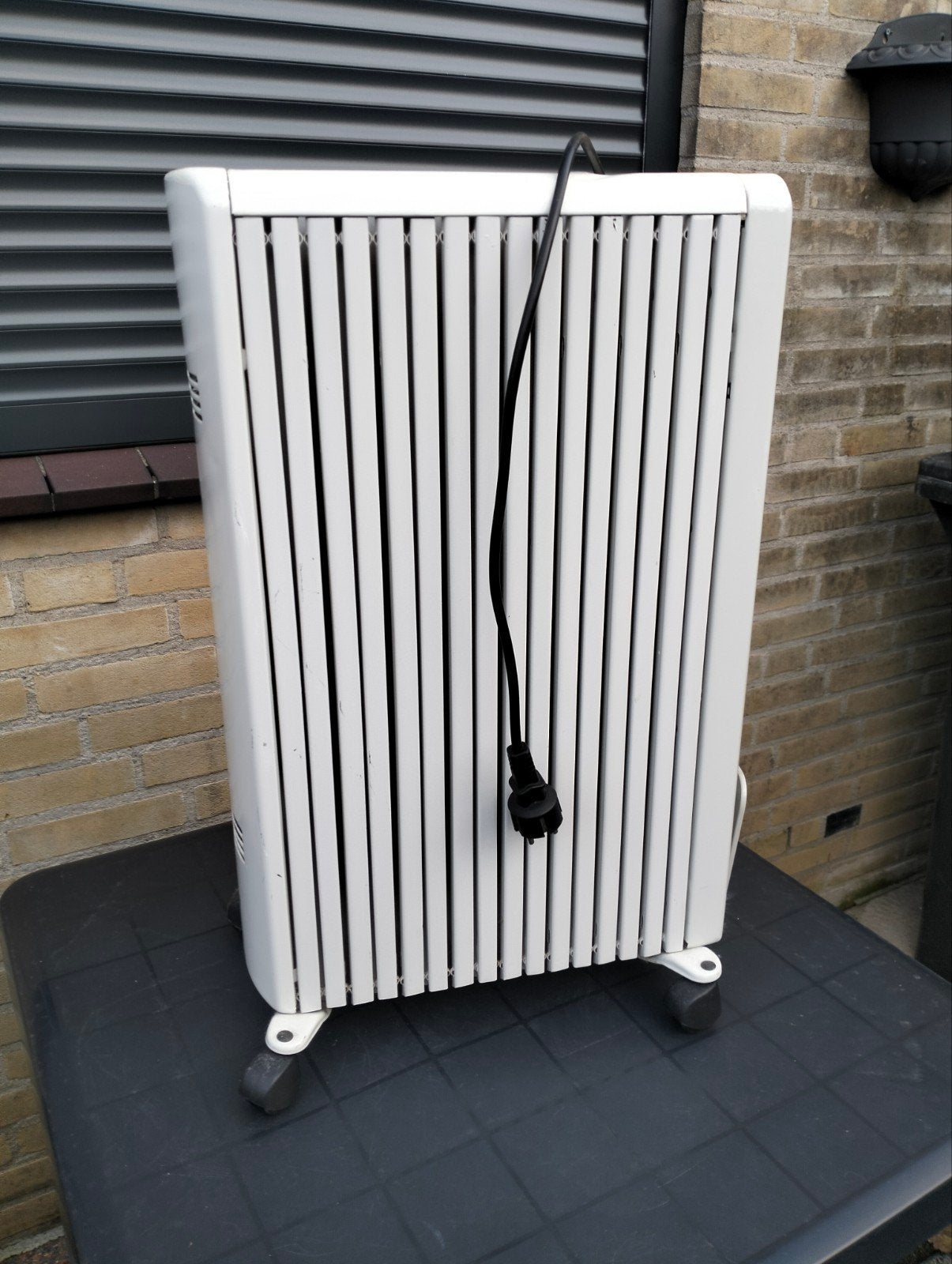 De'Longhi Oliekachel 42x64x16 cm, Doe-het-zelf en Verbouw, Ophalen, 30 tot 80 cm, Gebruikt, Kachel