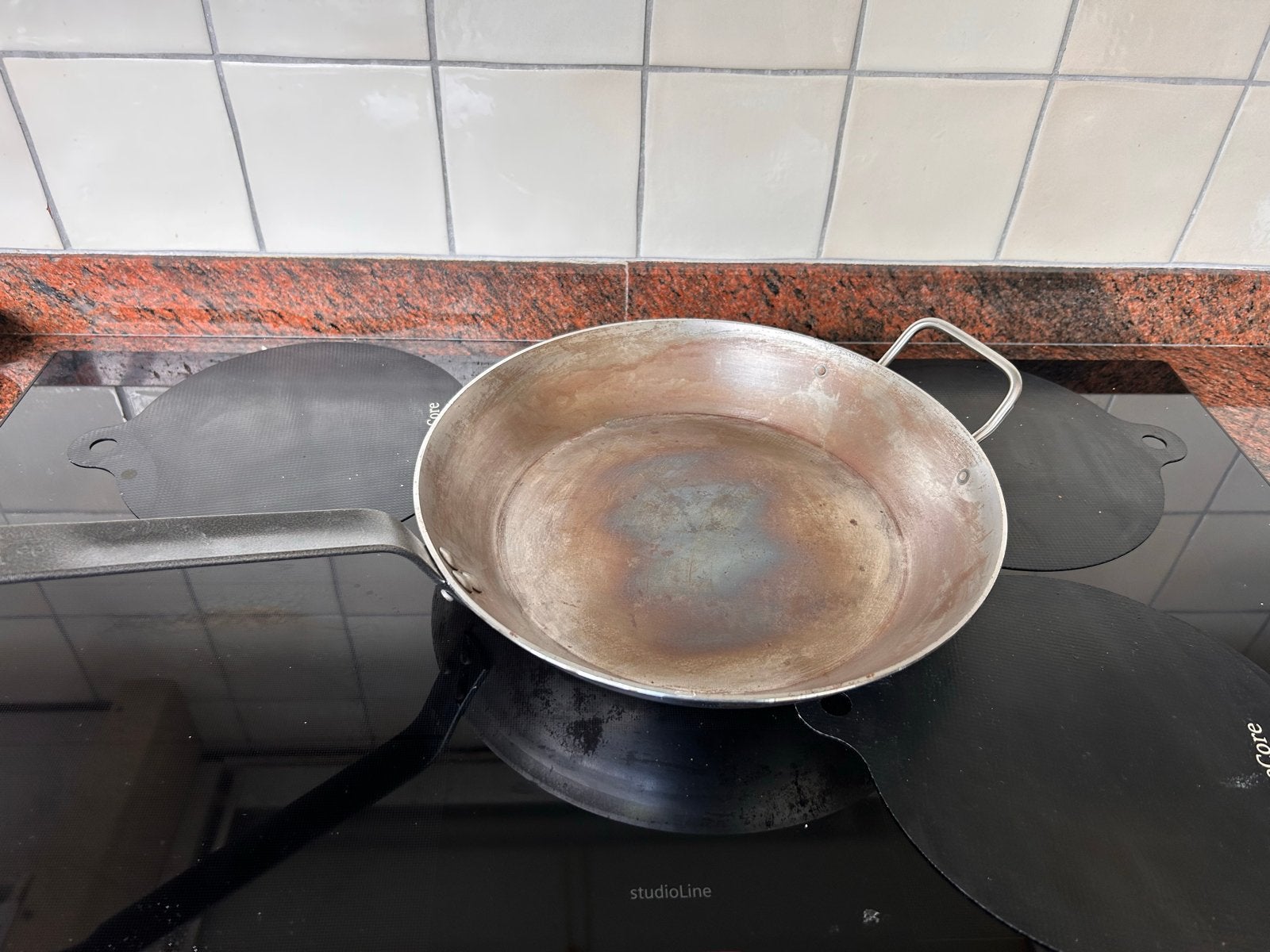 De Buyer koekenpan 24 cm - voor de echte koks, Huis en Inrichting, Gebruikt, De Buyer, Ophalen of Verzenden, Geschikt voor inductie