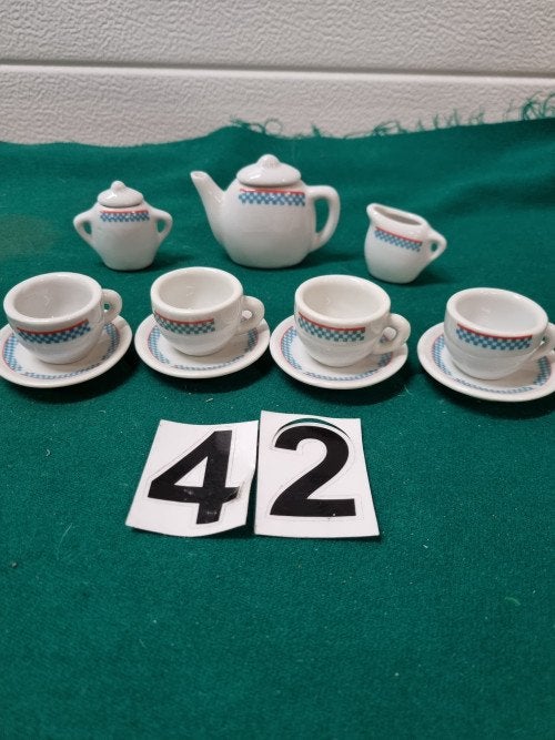 mini servies met blauwe blokjes, Ophalen of Verzenden