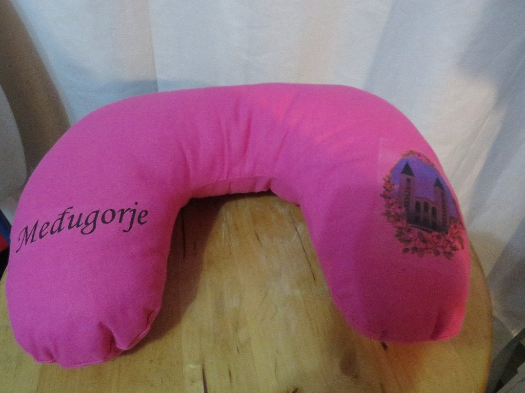 Medugorje roze nekkussen, Ophalen of Verzenden, Gebruikt, Roze, Overige vormen