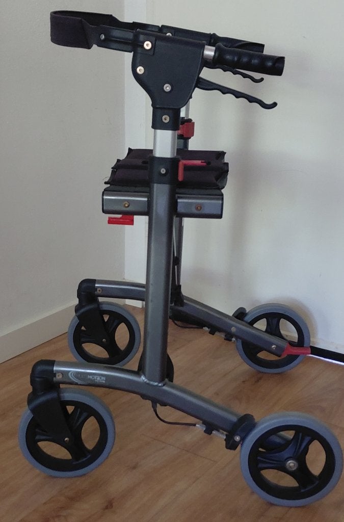 Rollator Multimotion + Rugband ( 7.6 kg ), Ophalen of Verzenden, Opvouwbaar, Gebruikt