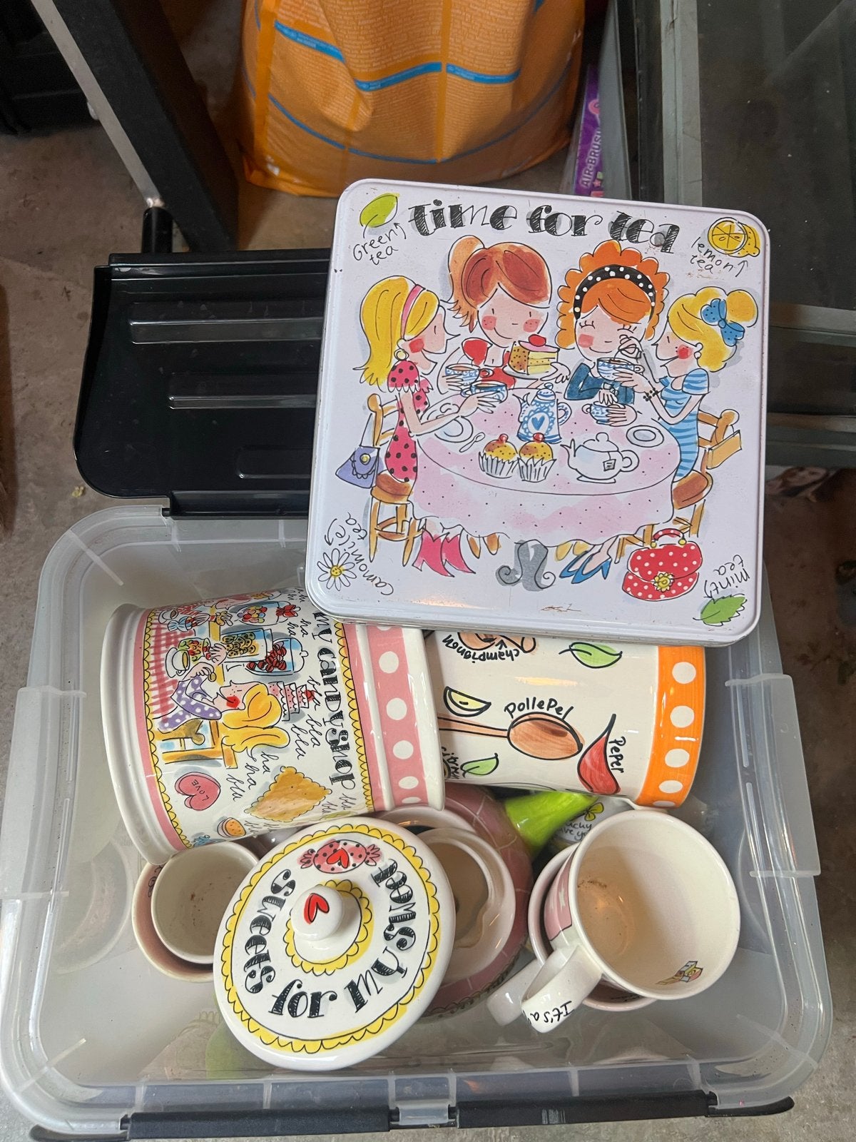 Grote bak vol Blond Amsterdam servies - theepot, mokken, etc, Ophalen, Gebruikt, Keramiek, Blond Amsterdam