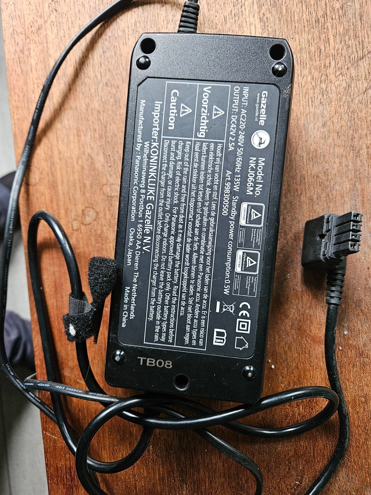 Gazelle oplader 36V voor Li-ion accu (NKJ066M), Ophalen of Verzenden, Zo goed als nieuw