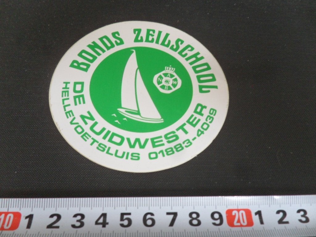 sticker Hellevoetsluis BONDS ZEILSCHOOL DE ZUIDWESTER ANWB, Ophalen of Verzenden, Zo goed als nieuw