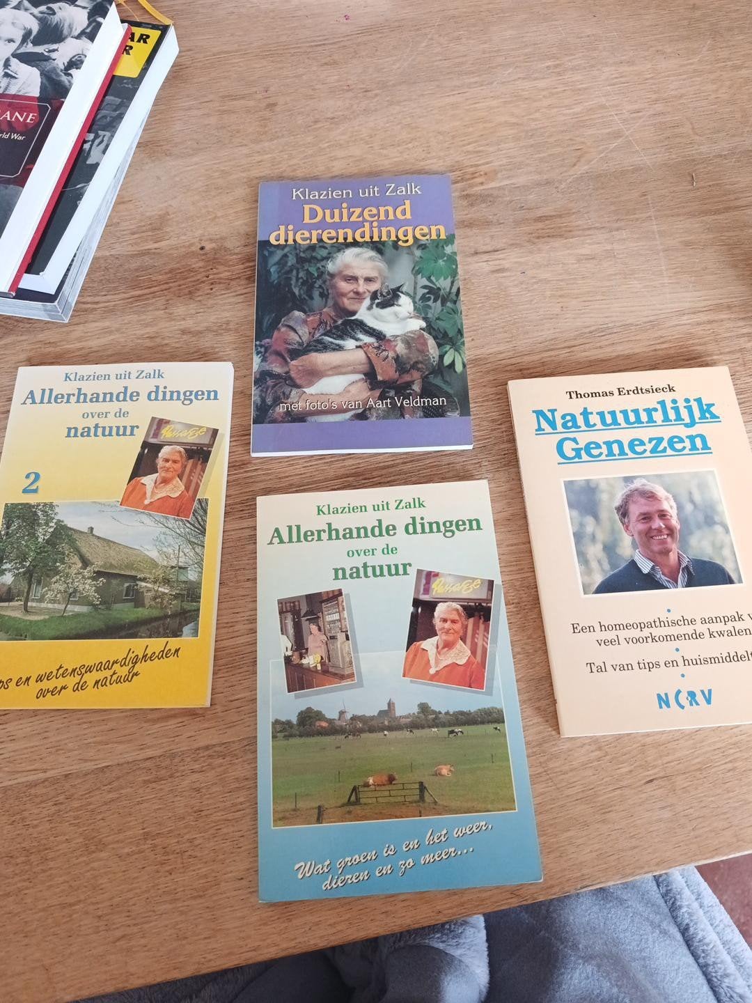 4 boeken Klazien uit Zalk + Natuurlijk Genezen, natuur, Ophalen of Verzenden, Gelezen, Natuur algemeen