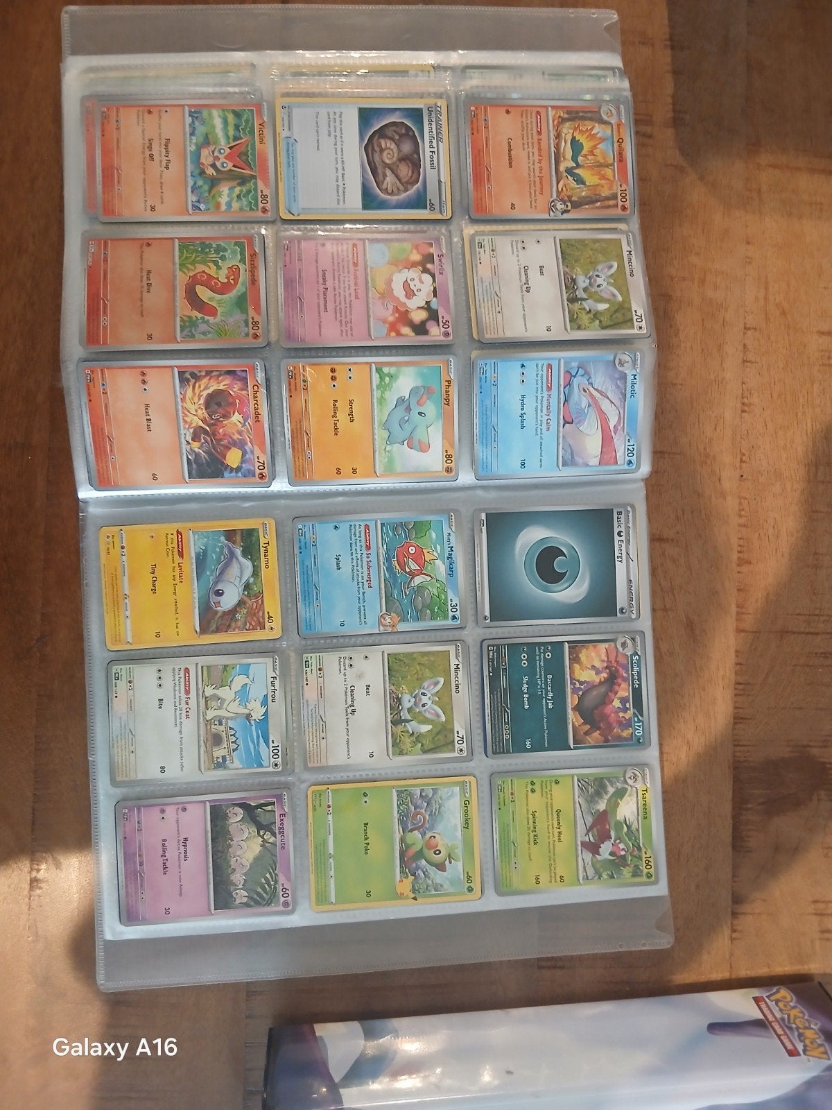 Grote verzameling Pokémon kaarten in map, Hobby en Vrije tijd, Verzamelkaartspellen | Pokémon, Ophalen of Verzenden, Gebruikt