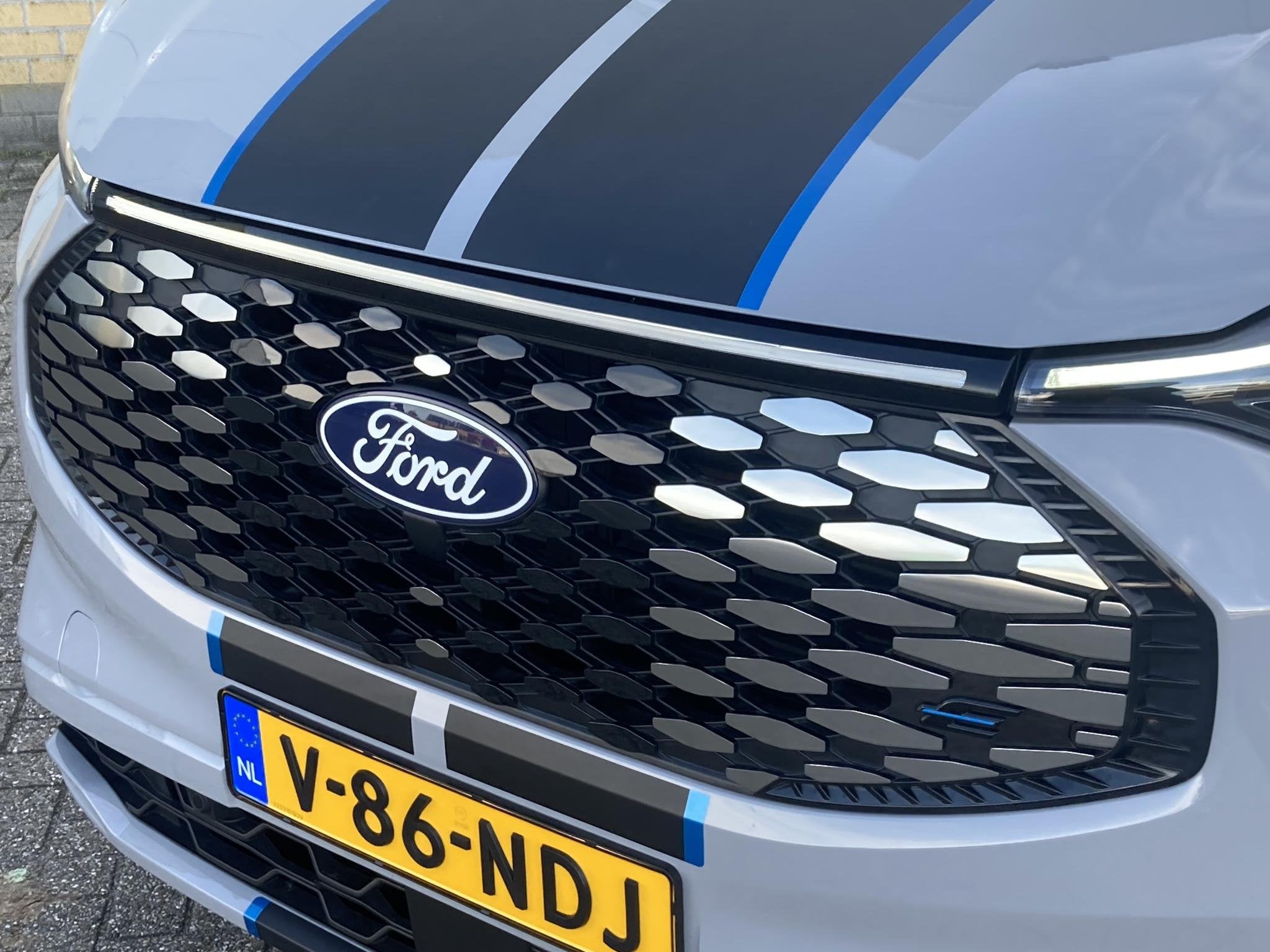 Ford E-Transit Custom 320 L2H1 Sport 65 kWh 218 pk Elektr. w, Automaat, Gebruikt, Zwart, Automatische klimaatregeling