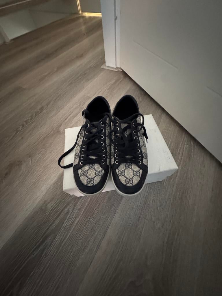 Originele Gucci schoenen - Maat 35 - Donkerblauw, Kinderen en Baby's, Kinderkleding | Schoenen en Sokken, Jongen of Meisje, Schoenen