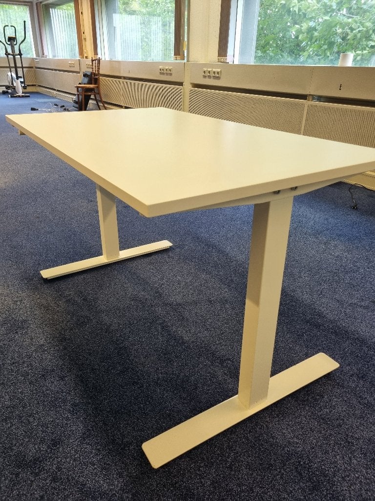 IKEA In Hoogte Verstelbaar Bureau met Slinger (120 x 70 cm), Ophalen, Zit-sta bureau, Gebruikt, 120 cm