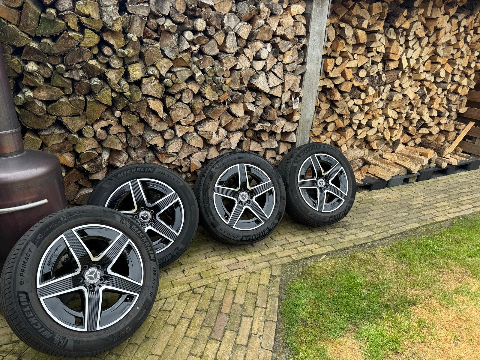 Mercedes AMG GLC 2025 Velgen en Michelin Banden als nieuw, Auto-onderdelen, Banden en Velgen, Banden en Velgen, Nieuw, 235 mm
