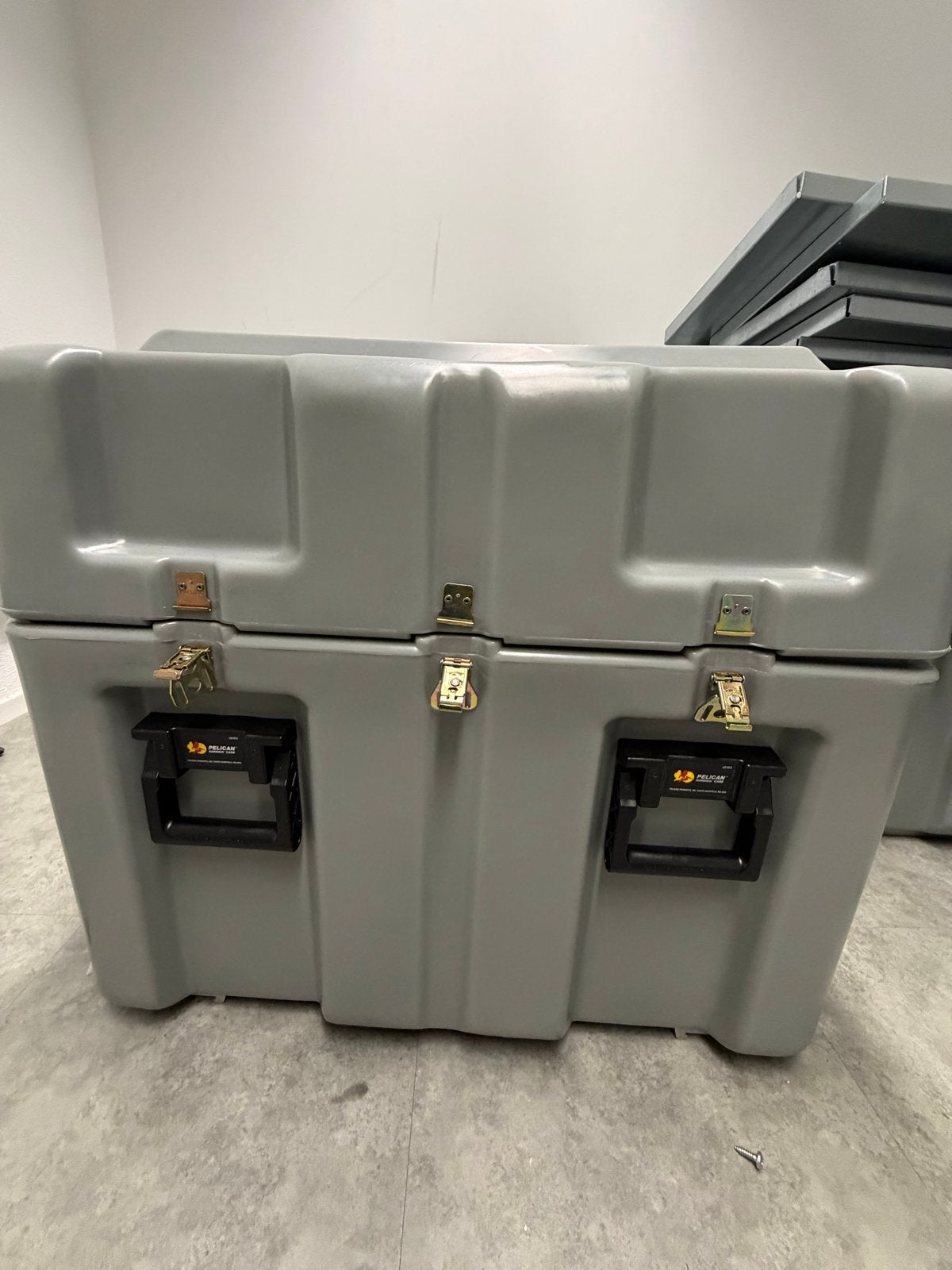 Pelican Hardigg Heavy-Duty Rotomolded Transportkoffer Grijs, Ophalen