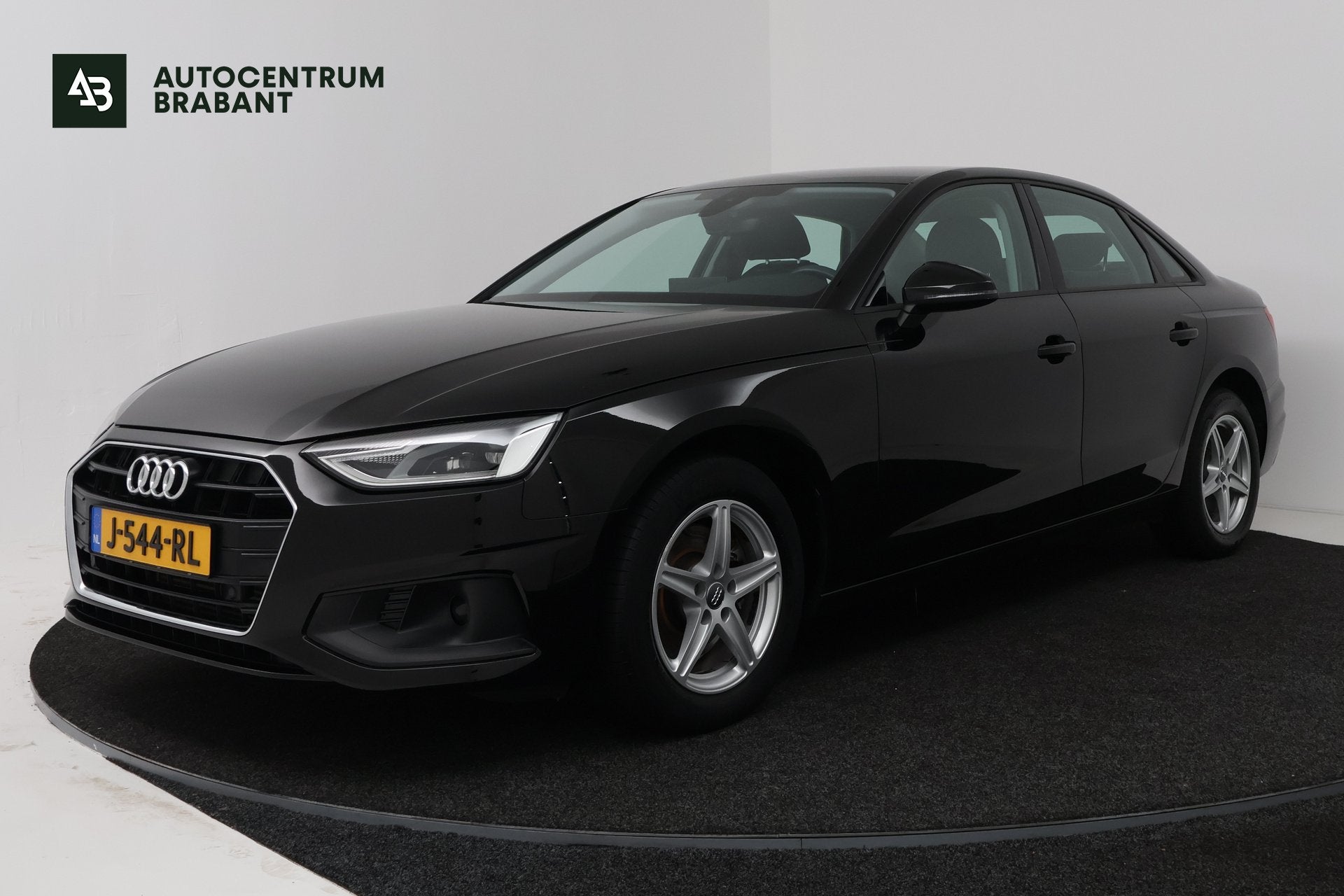 Audi A4 Limousine 35 TFSI Pro Line (ACHTERUITRIJCAMERA, CRUI, Stof, Gebruikt, 1984 cc, Zwart