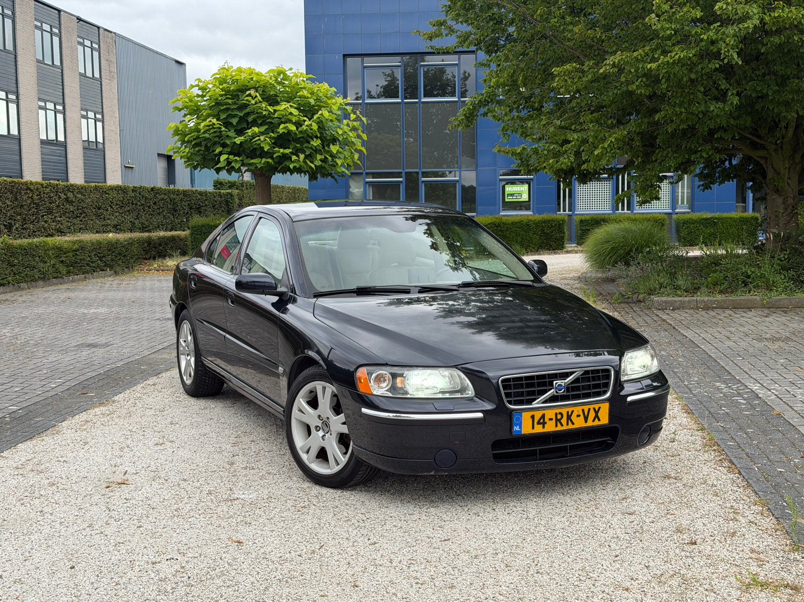 Volvo S60 2.5 T AUT 2005 Blauw, Auto's, Beige, Blauw, S60, 2521 cc