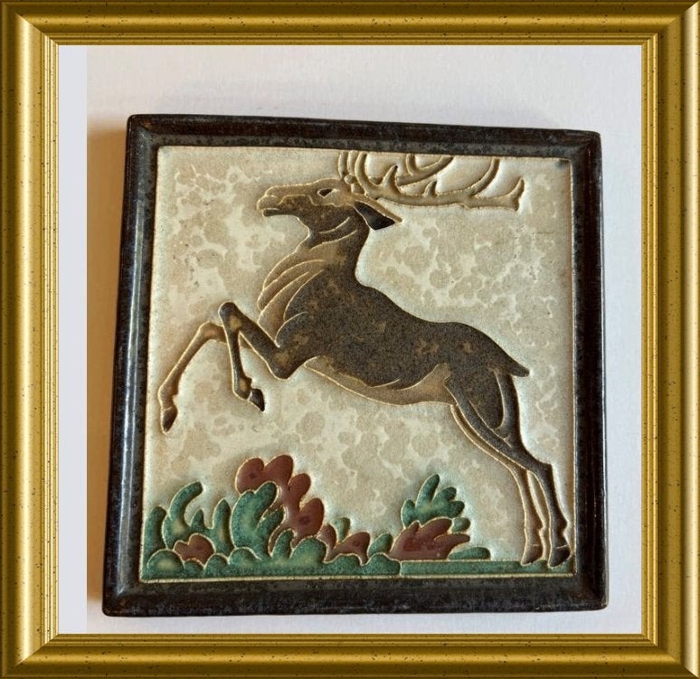 Porceleyne Fles Delft cloisonne tegel : hert, Antiek en Kunst, Antiek | Wandborden en Tegels, Ophalen of Verzenden