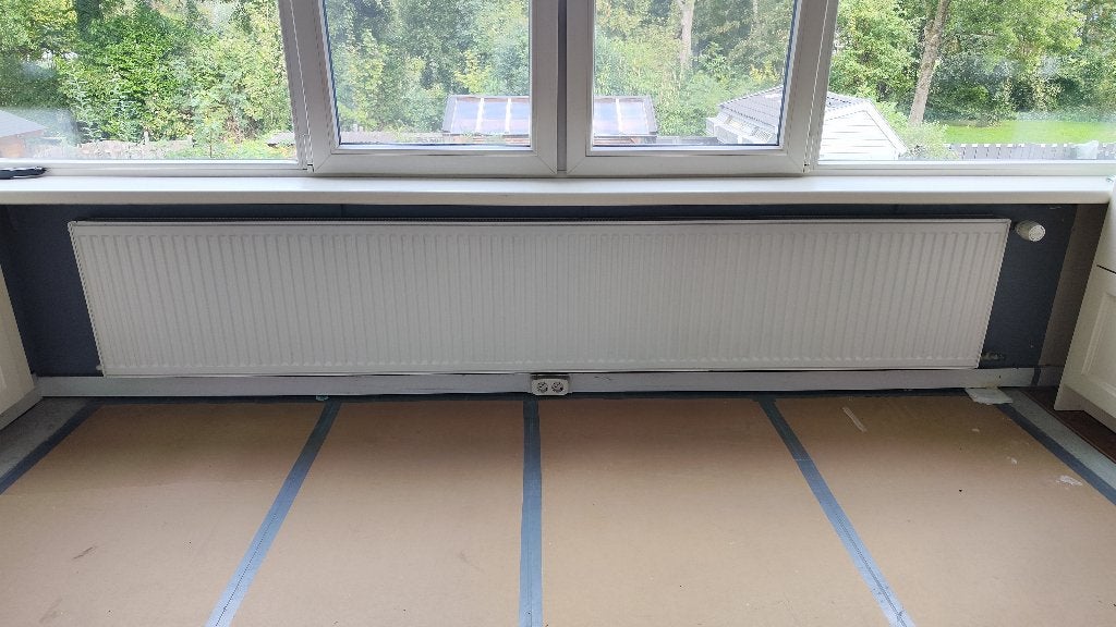 Grote radiator 280x50x6 cm met thermostaatknop, Ophalen, 30 tot 80 cm, Gebruikt, Radiator