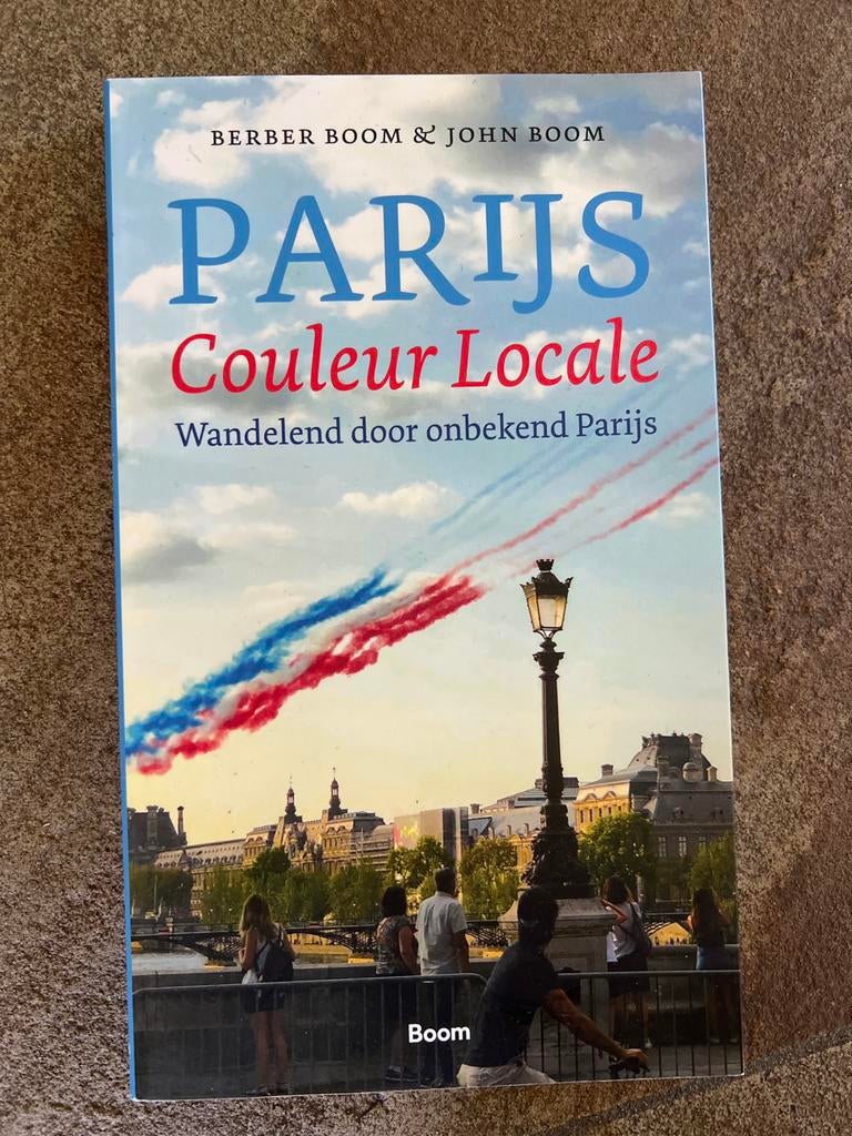Parijs Couleur Locale - Wandelend door onbekend Parijs, Boeken, Overige merken, Europa, Ophalen of Verzenden, Zo goed als nieuw