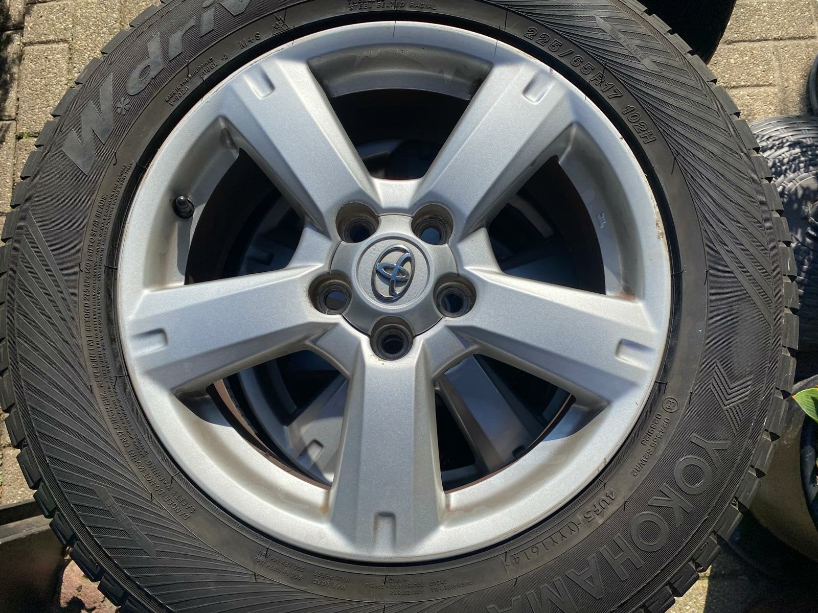 Toyota rav 4. Winterbanden met velg., Auto-onderdelen, Ophalen, Winterbanden, Banden en Velgen