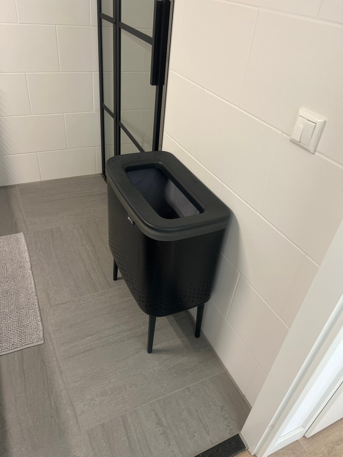 Brabantia Bo Laundry Bin - Donkergrijs - 60 liter, Ophalen, 50 – 75, Gebruikt, 40 liter of meer
