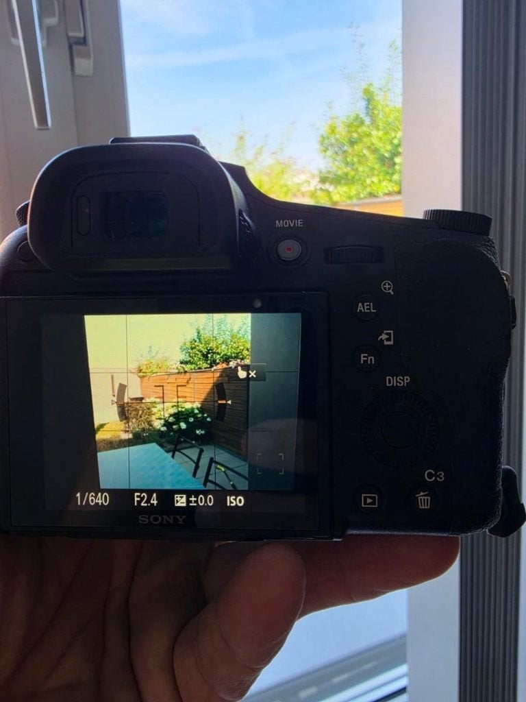 Foto 6 van Zo goed als splinternieuw - Sony RX10 IV Bridgecamera