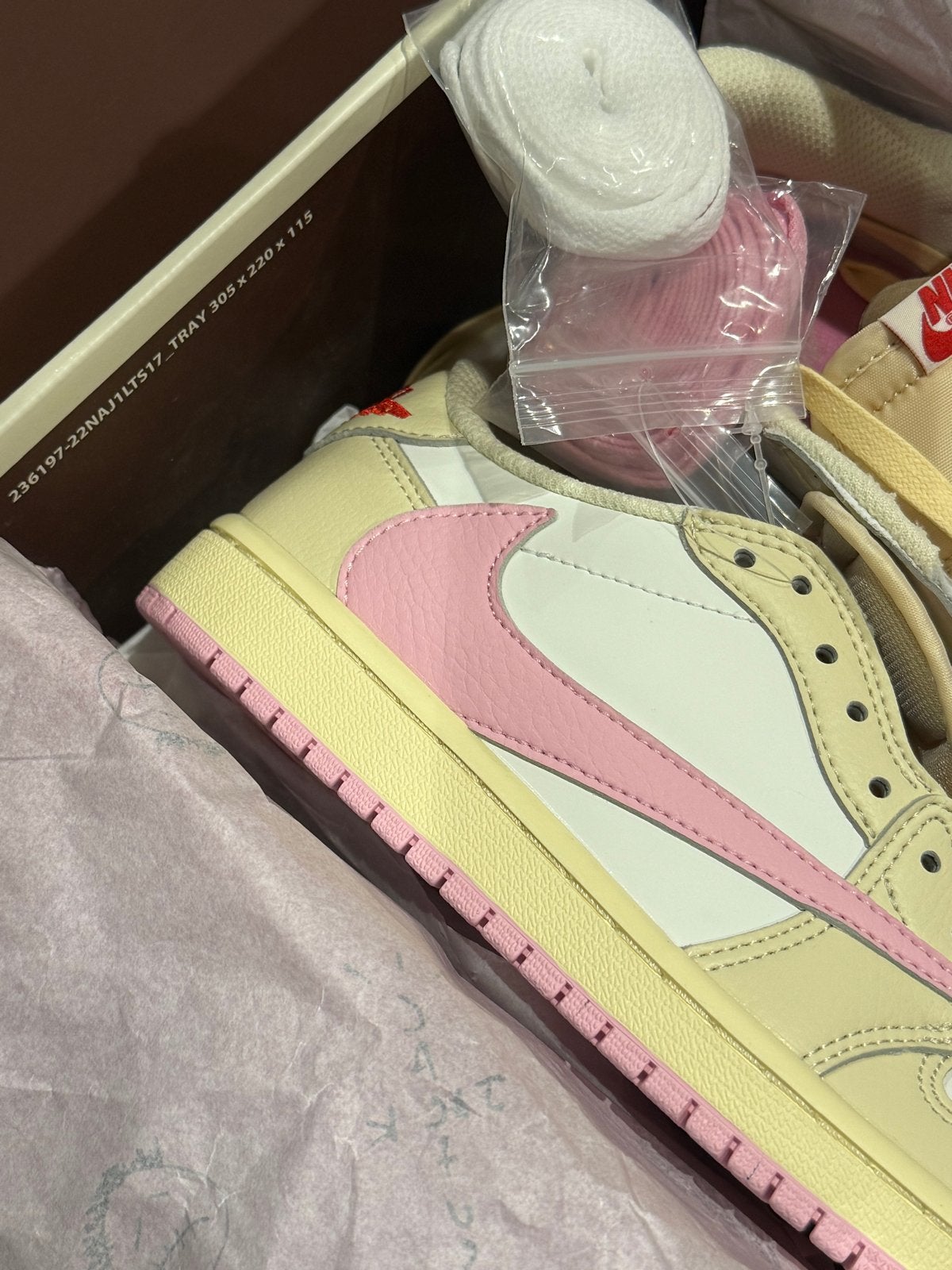 Nike Travis Scott Pink Pack-Maat 38-Nieuw in doos, Ophalen of Verzenden, Nieuw, Roze, Sneakers of Gympen