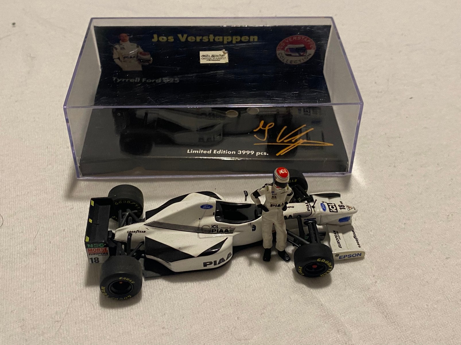 Jos Verstappen Tyrrell Ford 1997 1:43, Ophalen of Verzenden, Zo goed als nieuw, Auto, MiniChamps