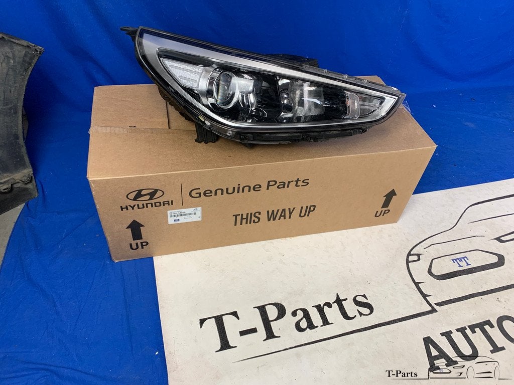 Hyundai i30 koplamp rechts lamp 92102G4020, Gebruikt, Heolleung-ro 12
06797  Seoul, Ophalen of Verzenden, Info@hyundai.com