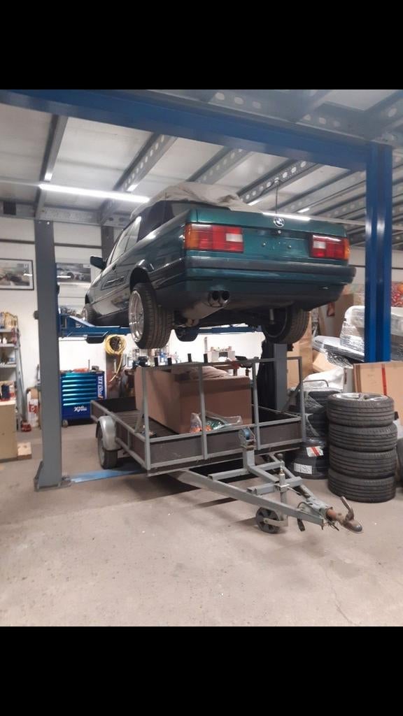 Oldtimer stalling, werkplaats, ...., ....., .....