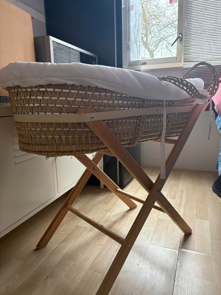 Funnababy mozesmand / Wieg met standaard, Ophalen, Zo goed als nieuw, Wieg