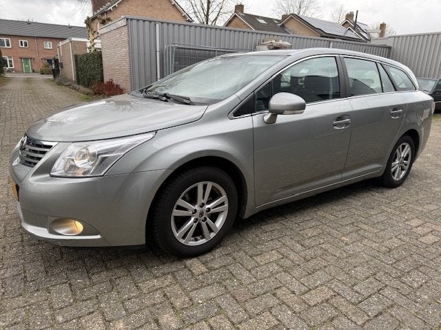 Toyota Avensis wagon 1.8 VVTi 2010 CLIMA new model 6 bak, Auto's, 1385 kg, 4 cilinders, Origineel Nederlands, Handgeschakeld