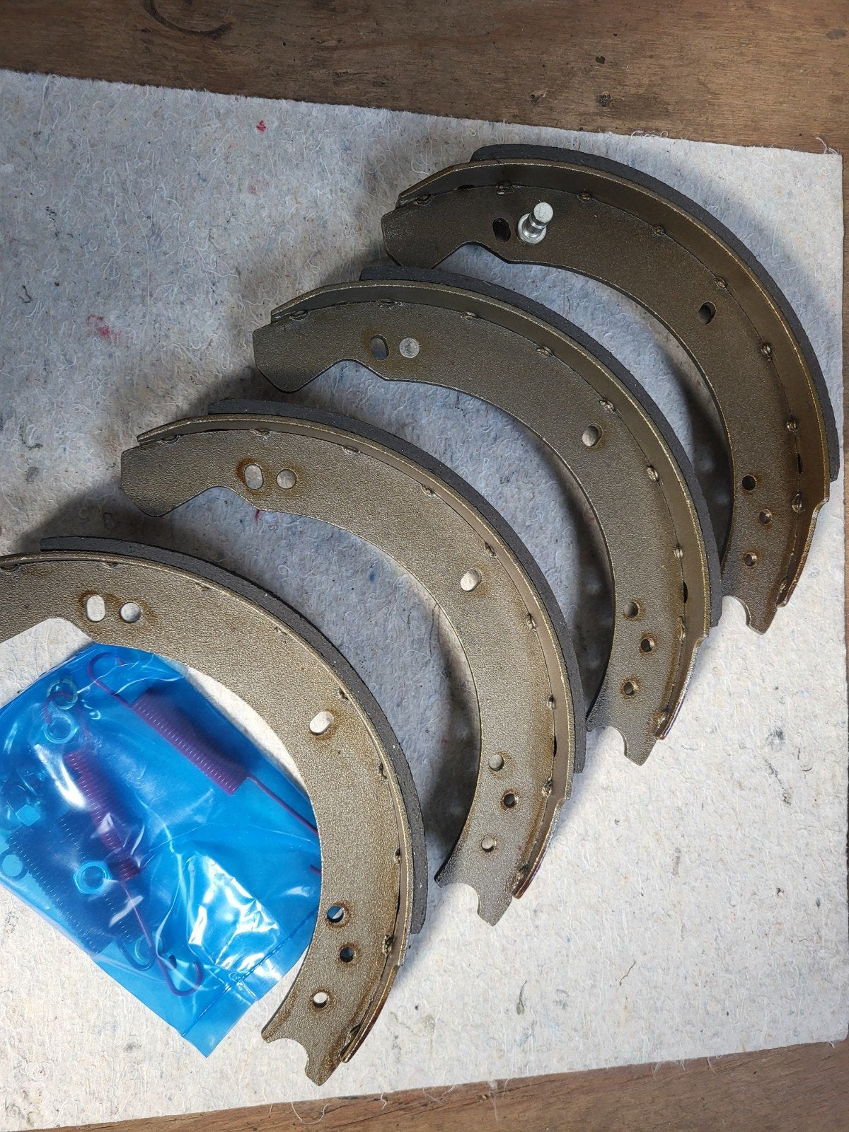 Landrover 88 leightweight remschoenen set vooras, Ophalen of Verzenden
