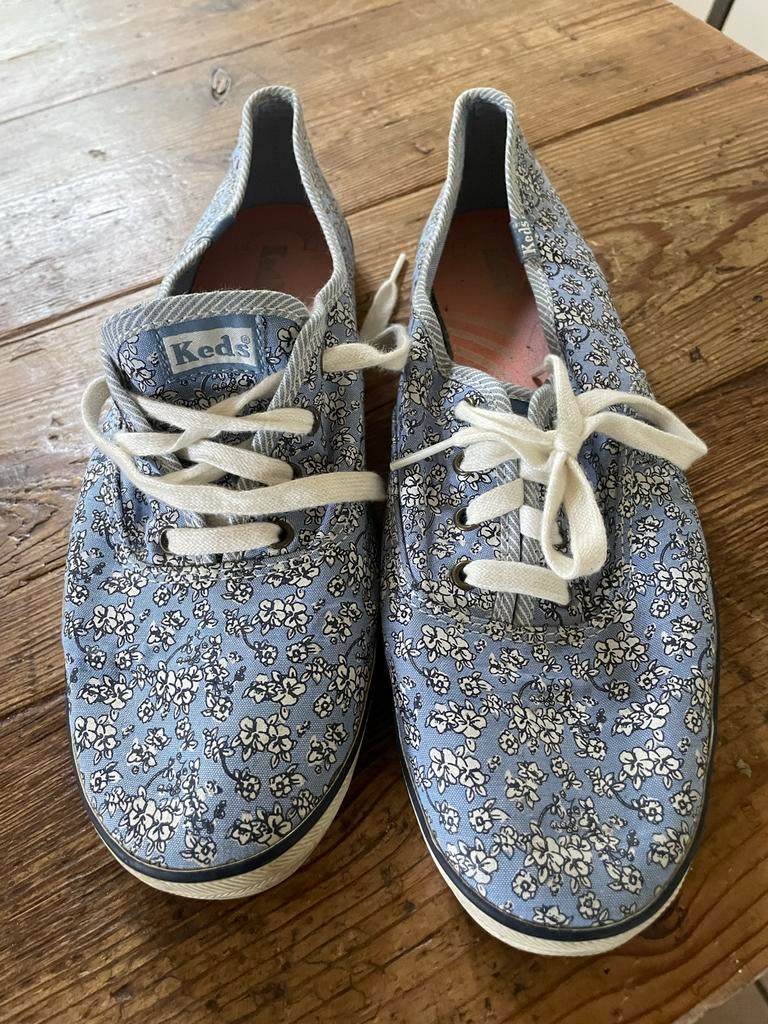 Keds blauwe sneakers met bloemenprint - Maat 41, Ophalen of Verzenden, Gedragen, Blauw, Sneakers of Gympen