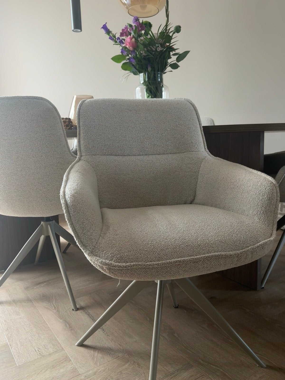 2 mooie 360 graden draaibare eettafel stoelen, Gebruikt, Twee, Overige kleuren, Ophalen of Verzenden