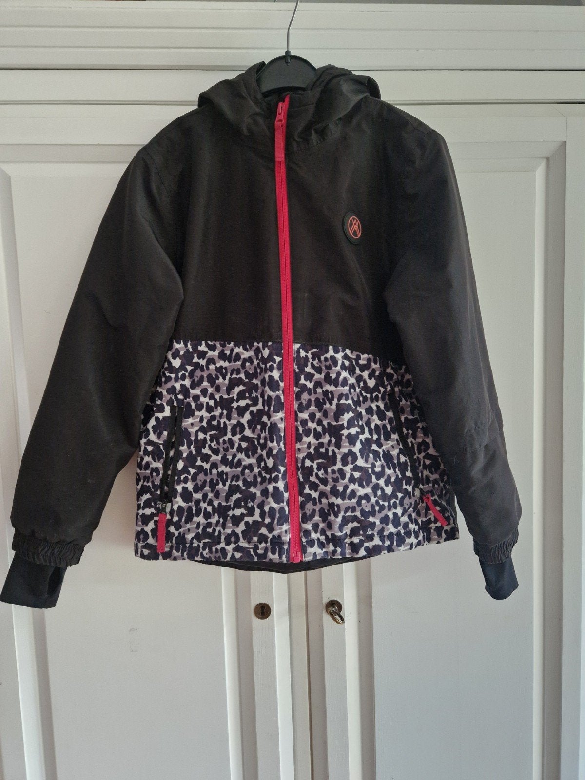 Skipak jas en broek maat 134, Kinderen en Baby's, Kinderkleding | Maat 134, Ophalen of Verzenden, Zo goed als nieuw