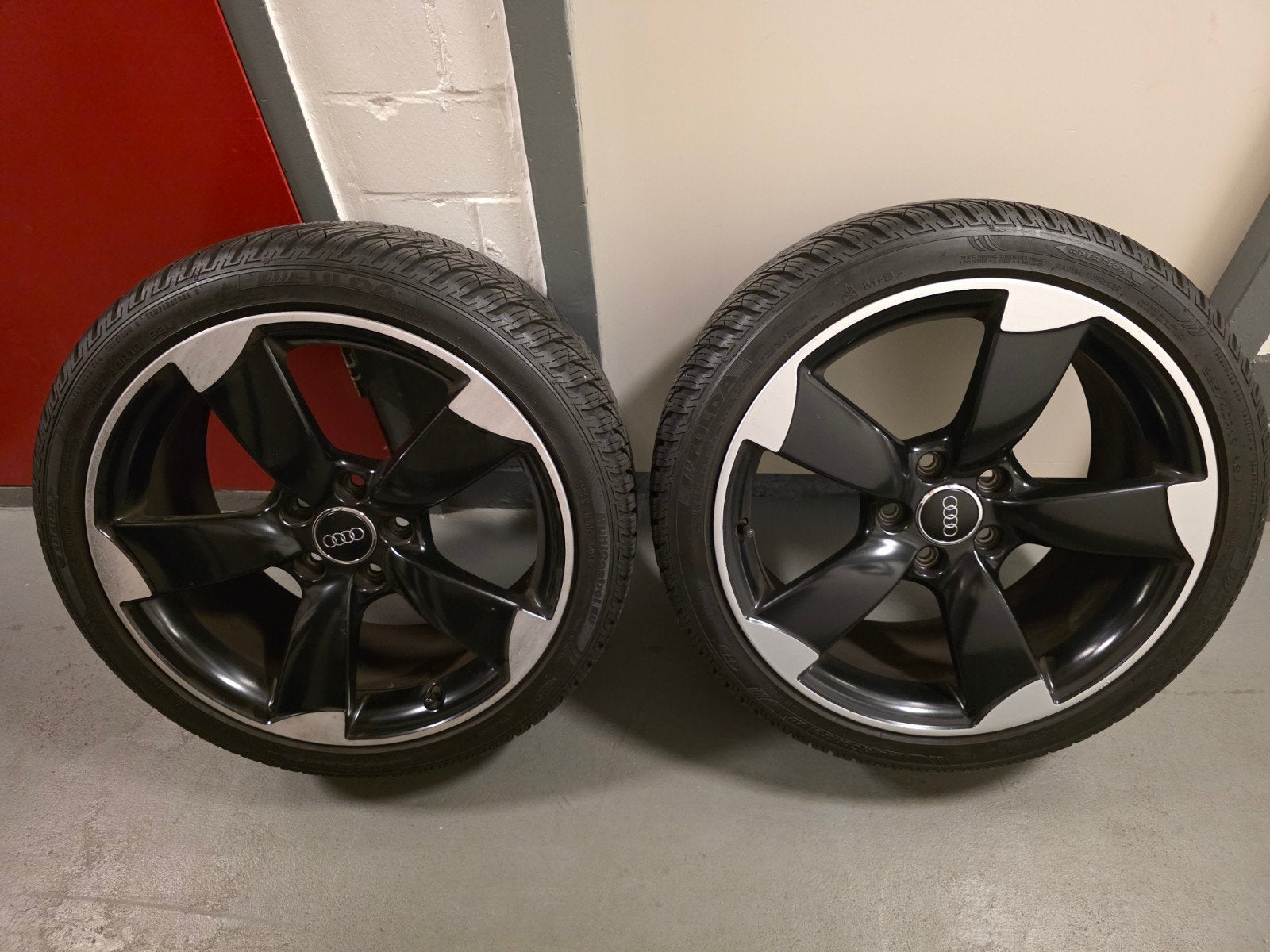 banden + orgineel velgen Audi, Auto-onderdelen, 18 inch, Gebruikt, Banden en Velgen, Ophalen of Verzenden