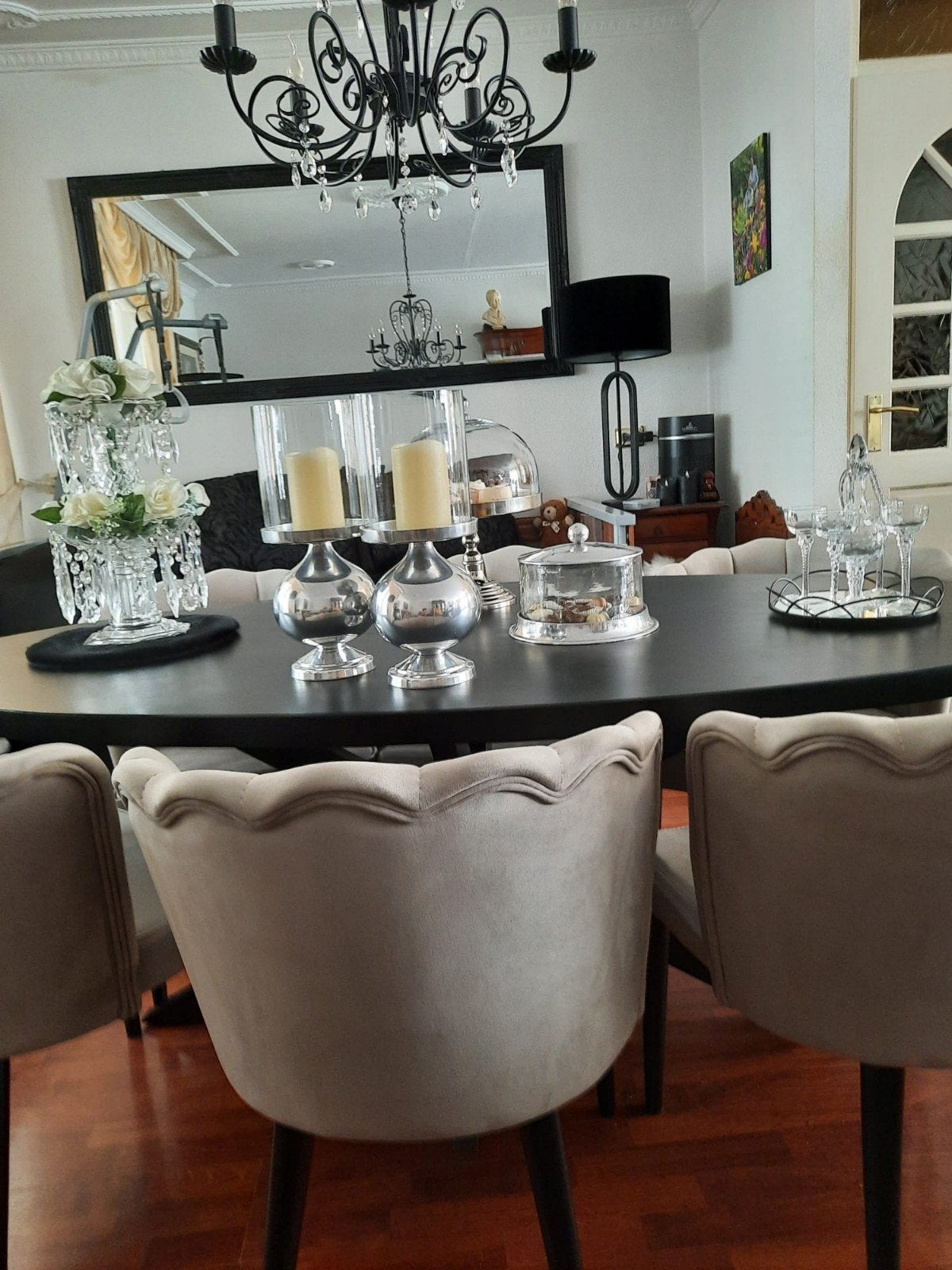 6 eetkamerstoelen als nieuw taupe kleur schelp model, Ophalen, Overige materialen, Klassiek, Modern, Elegant, Rond