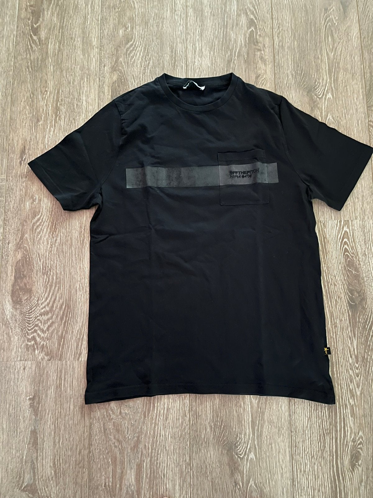 Off the Pitch T-shirt Zwart Maat M, Ophalen of Verzenden, Gedragen, Maat 48/50 (M), Zwart