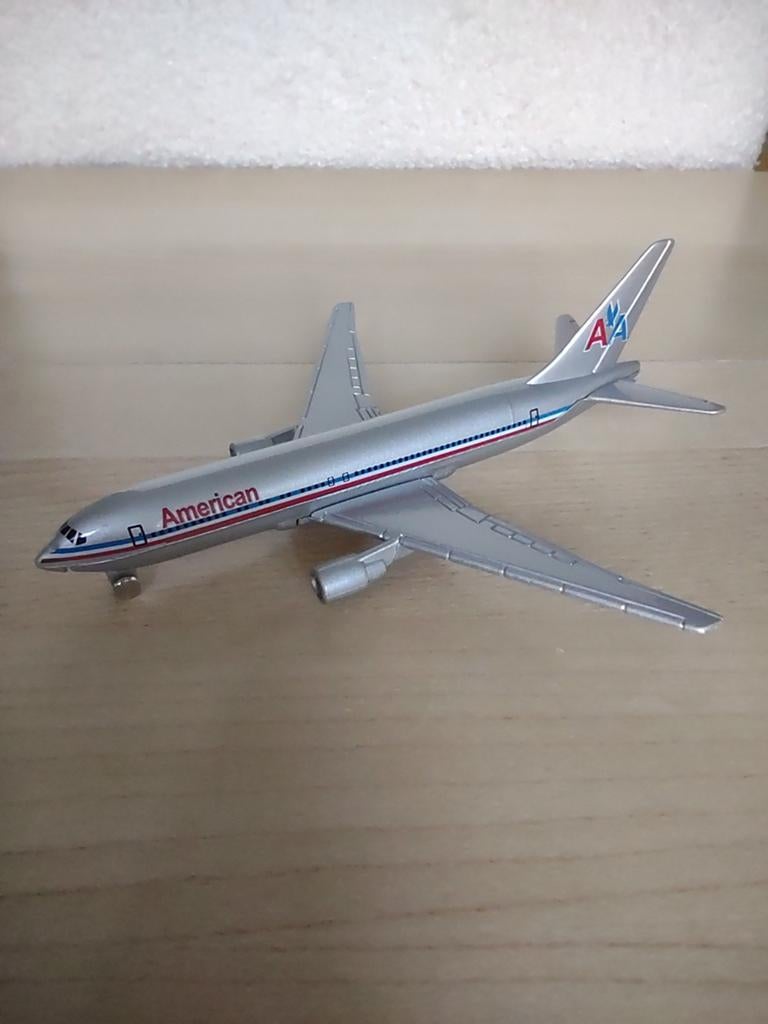 Welly Boeing 767_ 200  American Airlines, Ophalen of Verzenden, Zo goed als nieuw