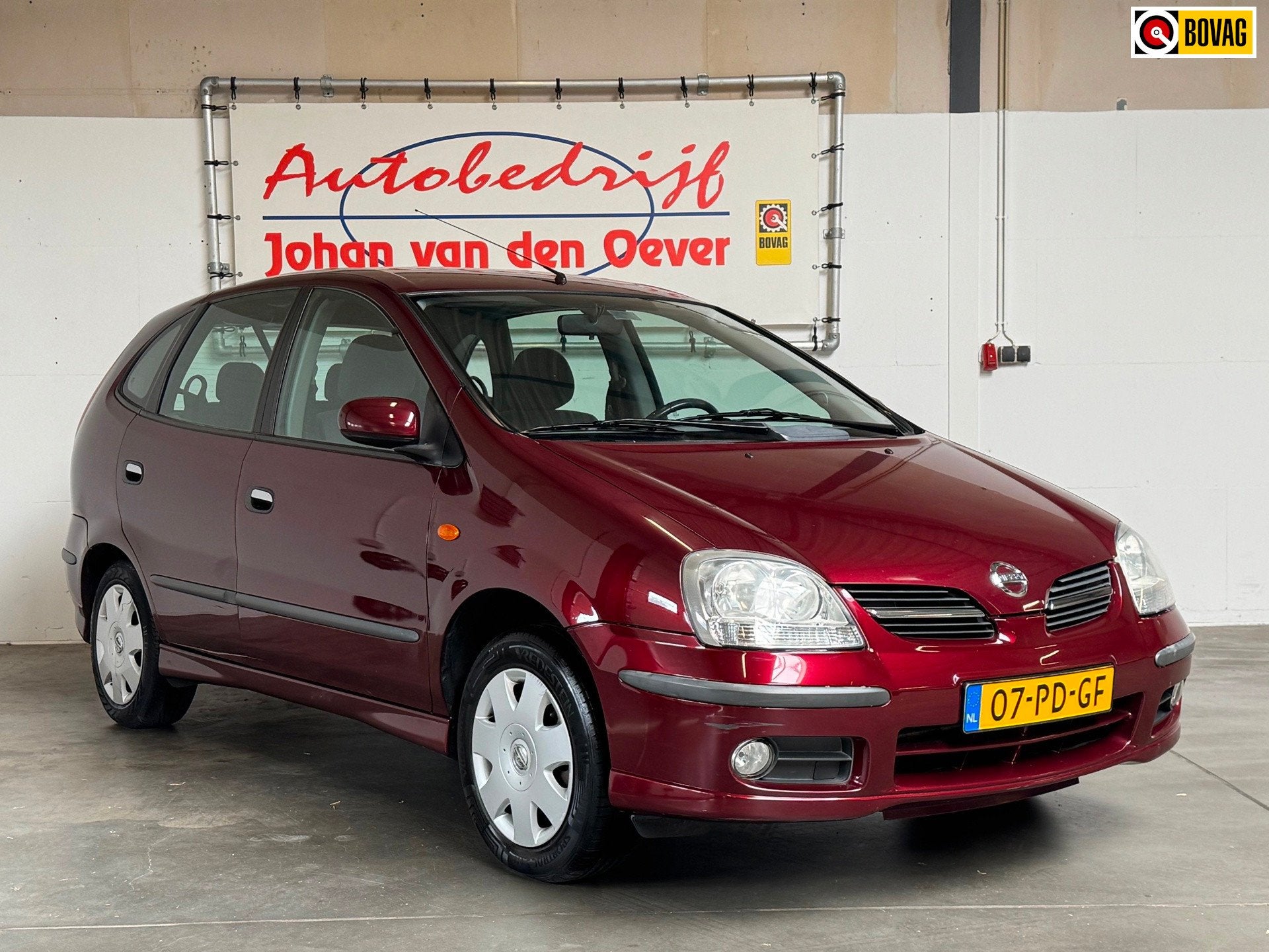 Nissan Almera Tino 1.8 Acenta|Climate Control|Achteruitrijca, Auto's, 4 cilinders, Almera Tino, 116 pk, Origineel Nederlands