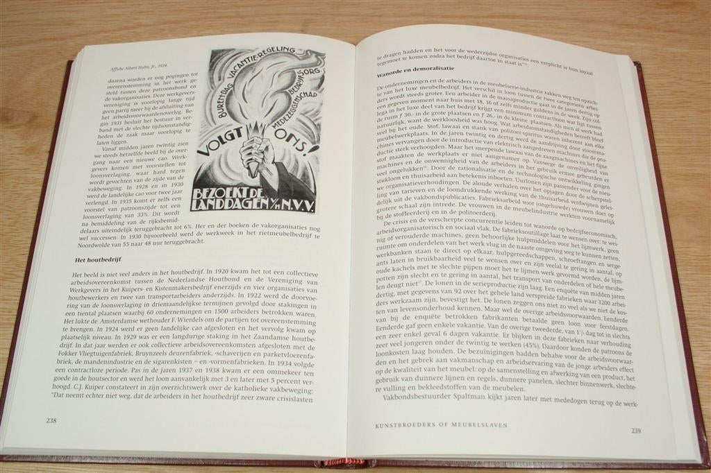 Kunstbroeders of Meubelslaven — Vakbeweging Houtsector, Boeken, Ophalen of Verzenden, Zo goed als nieuw