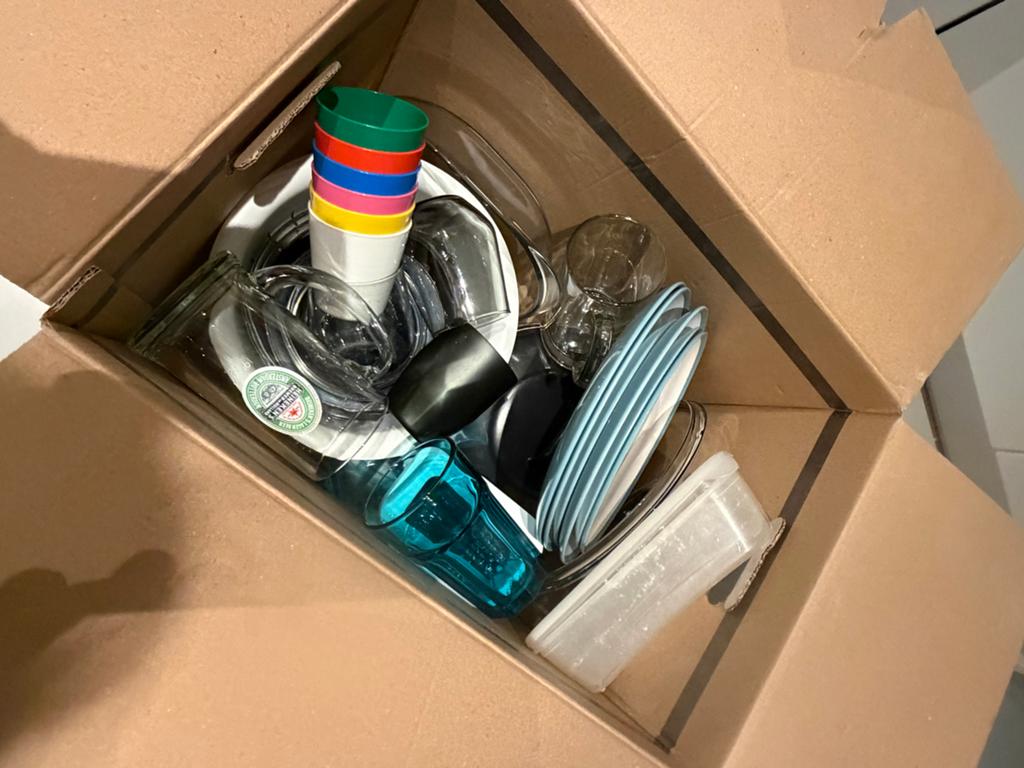 Gratis Diverse servies en glaswerk - Ideaal voor studenten, Ophalen, Overige materialen, Gebruikt, Overige typen