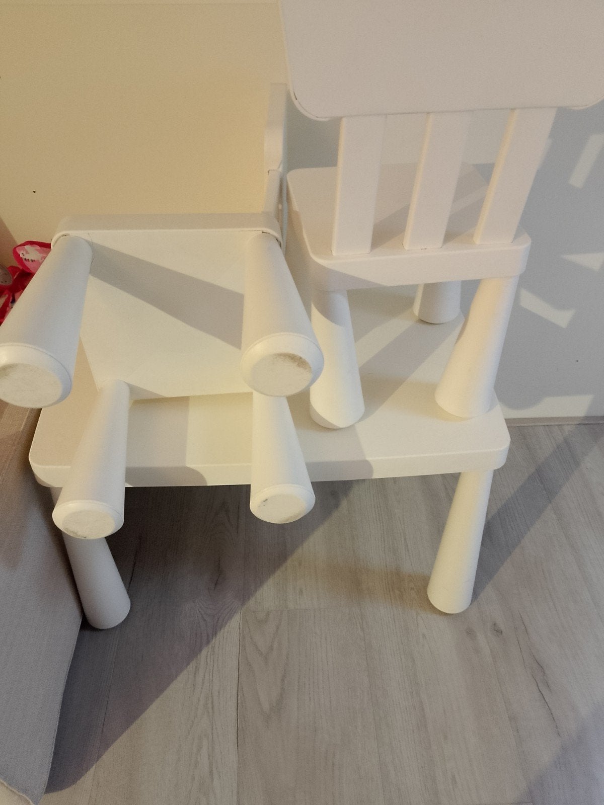 Witte kinderstoel en tafeltje, Ophalen, Gebruikt, Tafel(s) en Stoel(en)