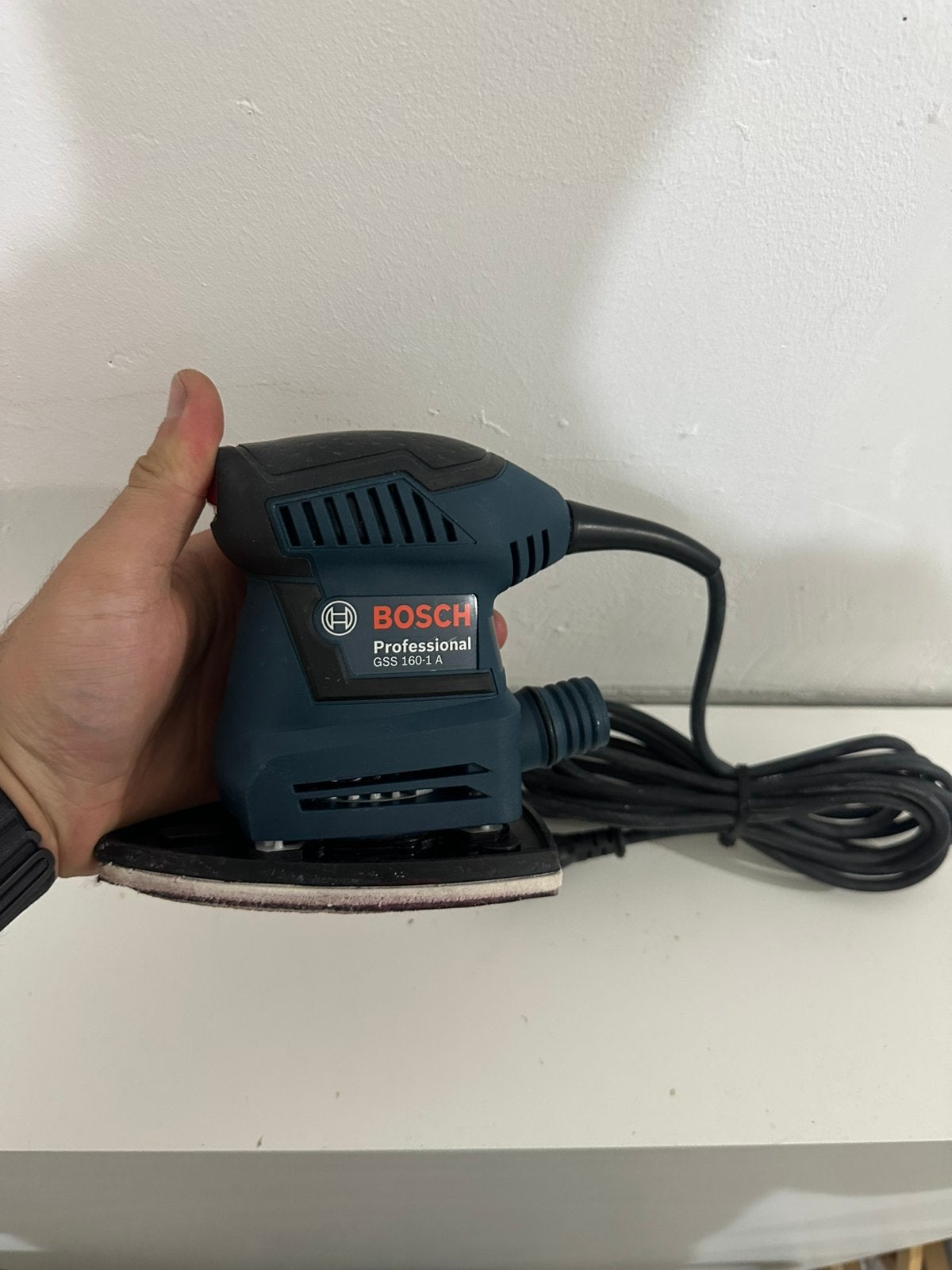 Bosch schuurmachine, Doe-het-zelf en Verbouw, Gereedschap | Schuurmachines, Ophalen, Zo goed als nieuw, 1200 watt of meer, Vlakschuurmachine