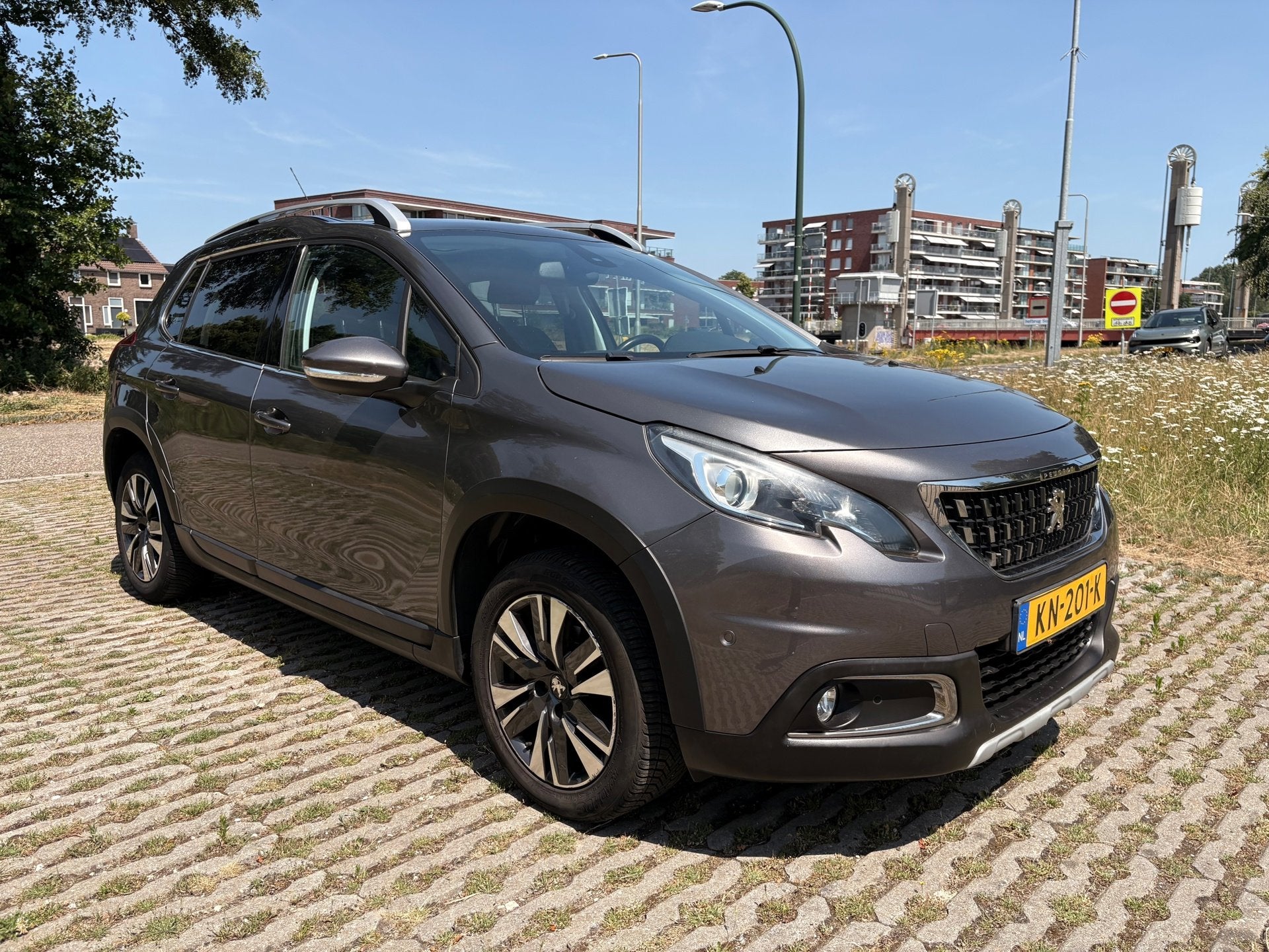 Peugeot 2008 1.2 PureTech Blue Lease Executive - automaat -, Auto's, 450 kg, Euro 6, 1199 cc, 82 pk