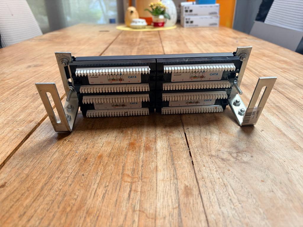 10 inch cat6 patch panel, Ophalen of Verzenden, Gebruikt