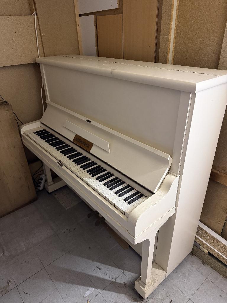 Steinbach piano, Muziek en Instrumenten, Piano's, Ophalen, Gebruikt, Wit, Piano
