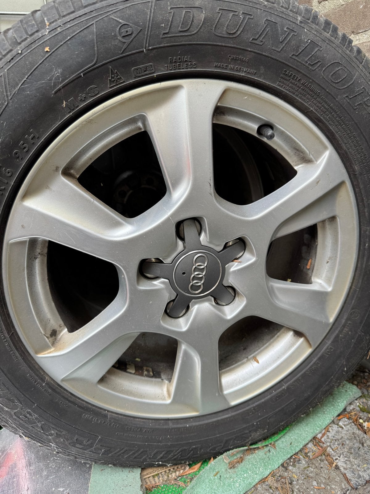 Originele Audi Velgen 225/55R16 met Dunlop banden, Auto-onderdelen, Banden en Velgen, Gebruikt, 16 inch, Banden en Velgen, Personenwagen